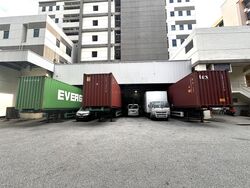 Quartz Industrial Building (D13), Factory #574760781
